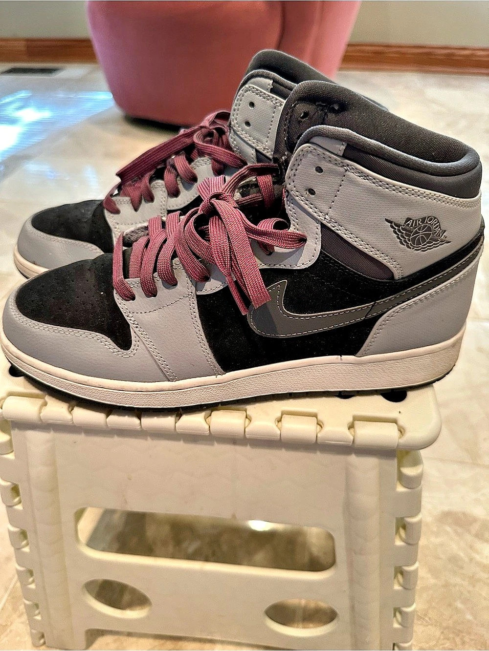 Jordan Air Jordan 1 Mid Men's Sneakers US 9.5 Gray & Black
